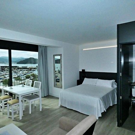 Apartamentos Dabarca กอมบาร์โร ภายนอก รูปภาพ
