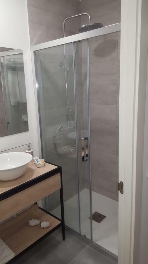 Apartamentos Dabarca กอมบาร์โร ภายนอก รูปภาพ